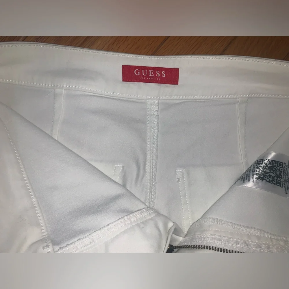 Guess Los Angeles White Cigarette Pants - 28 - Mint Condition - wore once - Picture 7 of 7